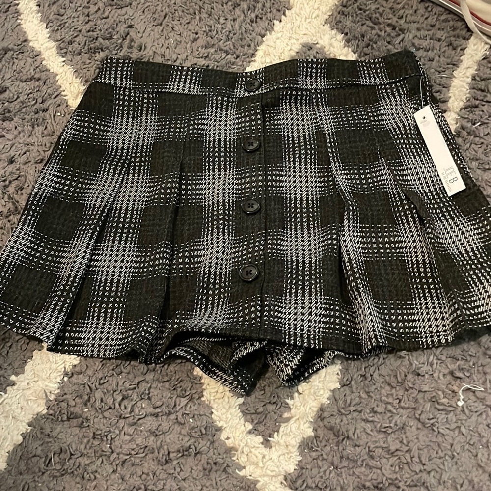 Plaid Skort From Joe B! Brand New. Size L